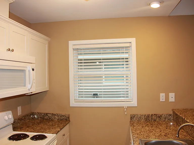 4646-46516 Heatherwood Dr — Photo 20
