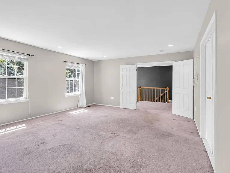 6 Marybeth Ct — Photo 28