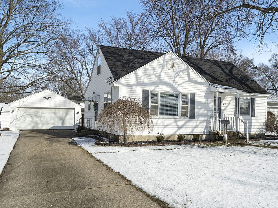 4117 Pineview St SW, Grandville, MI 49418 Zillow
