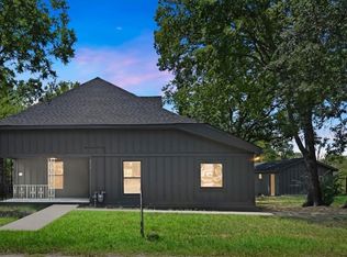 405 Walker St, Eustace, TX 75124