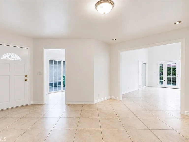 39 Castillo — Photo 3