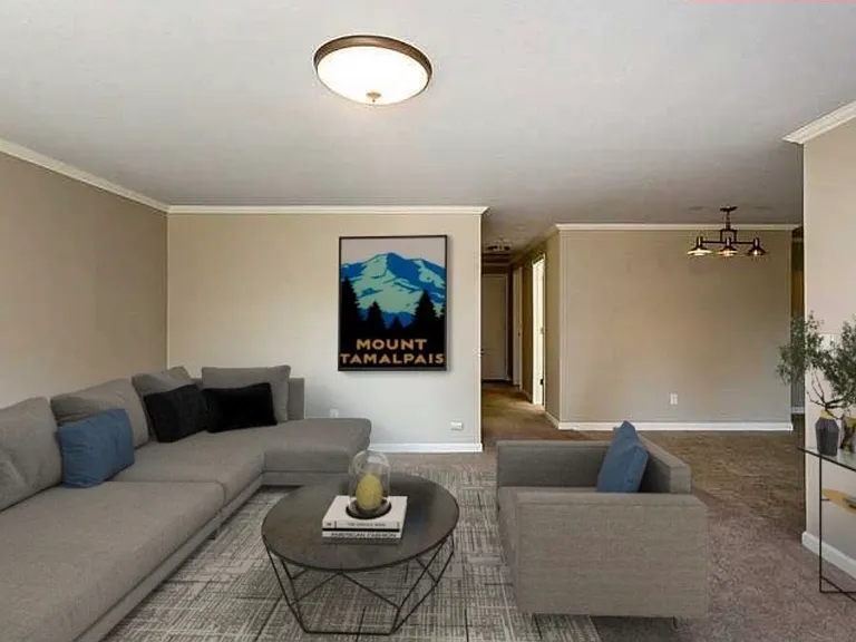 11740 SW 92nd Ave — Photo 2