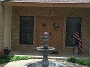 14211 Golden Woods St, San Antonio, TX 78249