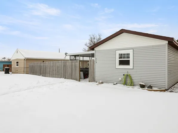 1115 11th St W, Williston, ND 58801