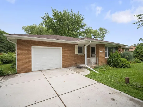 7450 South Quincy AVENUE, Oak Creek, WI 53154