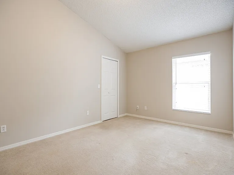 15833 Pine Lily Ct — Photo 13