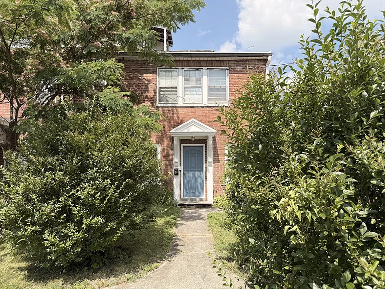 39 W King St #3 — Photo 19