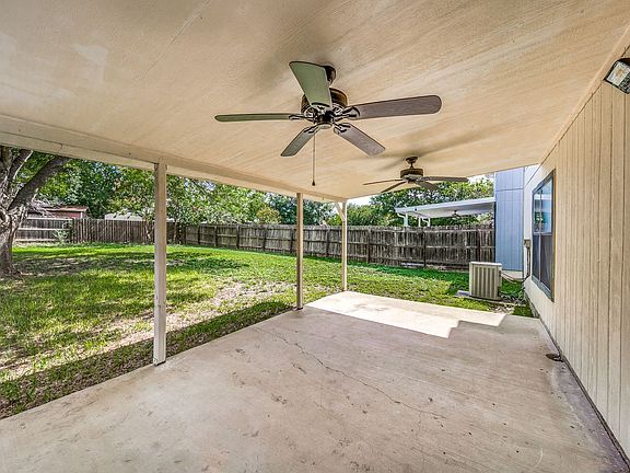 4th image of 6819 Evercrest Ln