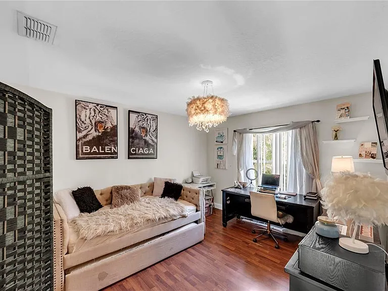 13115 Royal George Ave — Photo 43