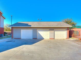 1300 12th Ave SE #2-211, Norman, OK 73071
