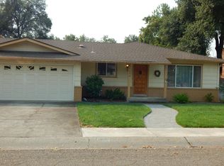 1029 Lorraine Dr, Redding, CA 96002
