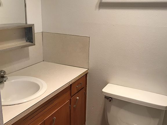 5th image of 139 E 17th Ave #10760766