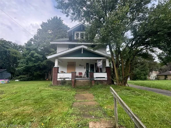 1316 Saint Elmo Ave NE, Canton, OH 44705