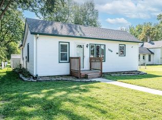 1009 N Frost Ave, Avoca, IA 51521