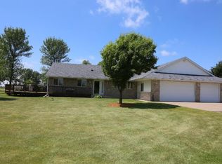 18922 Enfield Ave N, Forest Lake, MN 55025