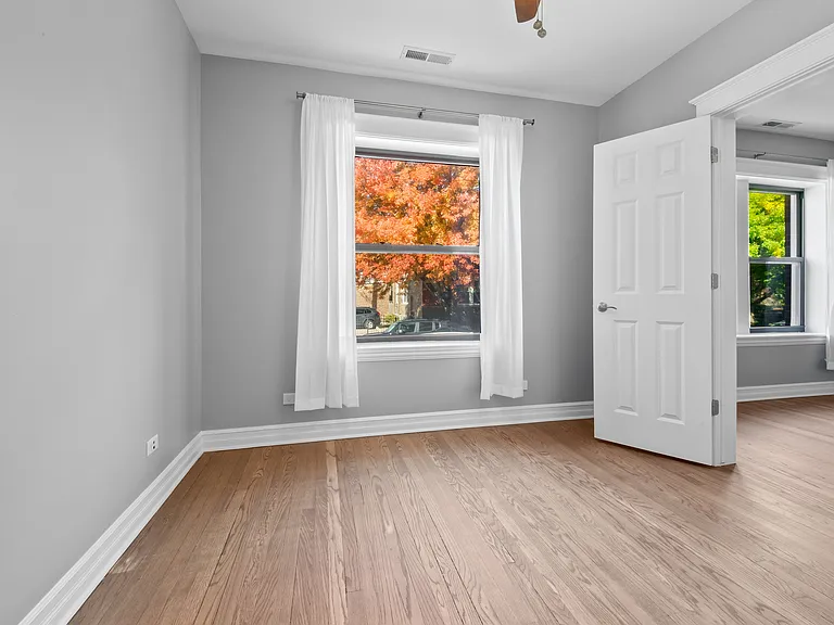 2211 W Winona St #1 — Photo 9