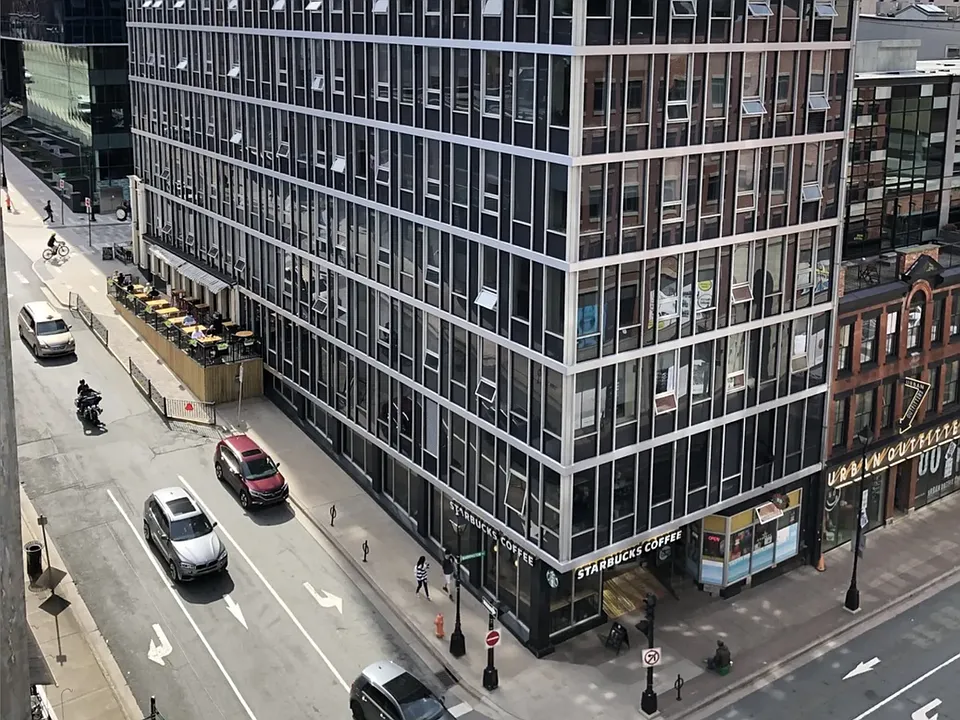 1646 Barrington St #305