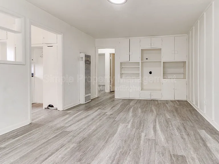 538 E Indian Dr — Photo 3
