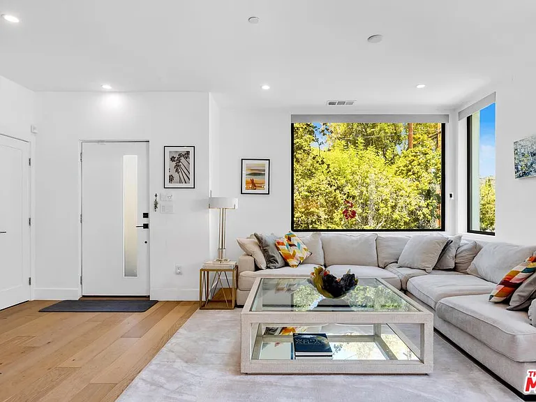 4841 Minden Pl — Photo 12