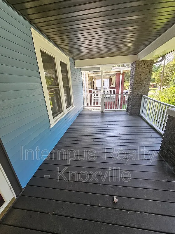 6 bed, 3.0 bath, 1636 sqft, $2,500 — Photo 4