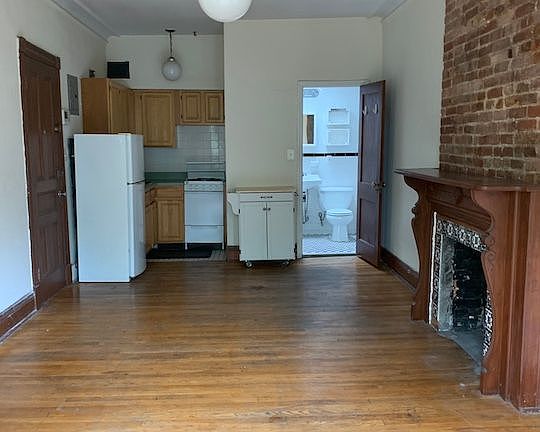 3rd image of 244 Garfield Pl APT 8
