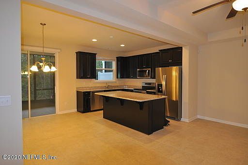4th image of 377 Richmond Dr