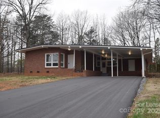 1507 23rd St NE, Hickory, NC 28601