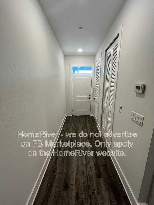 3 bed, 2.0 bath, 1219 sqft, $1,895 — Photo 4