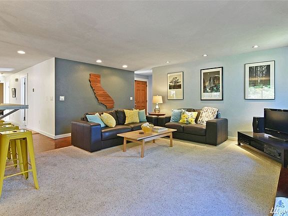 3rd image of 14727 47th Ave W