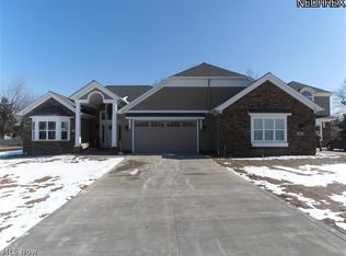 170-S/L Eagle Point Dr #4, Cleveland, OH