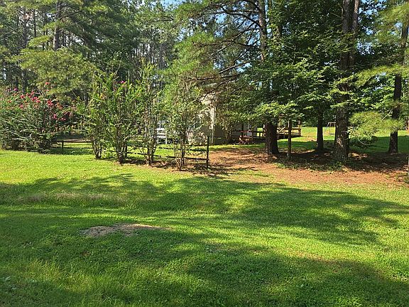 2nd image of 120 Oakview Dr