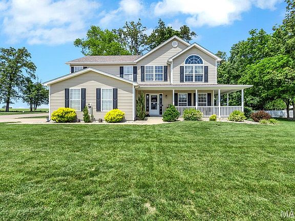 4th image of 4901 Red Oak Dr