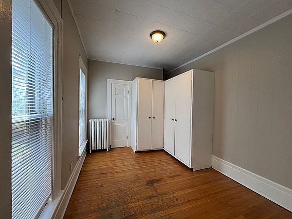 4th image of 81 Prince St #4