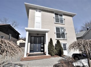 54 Rose St, Barrie, ON L4M 2T2