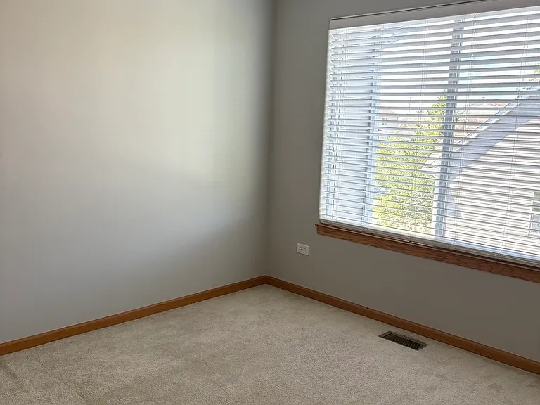2704 Canyon Dr — Photo 8