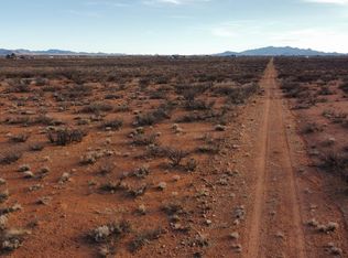 12300 S Los Gatos Trl, Pearce, AZ 85625