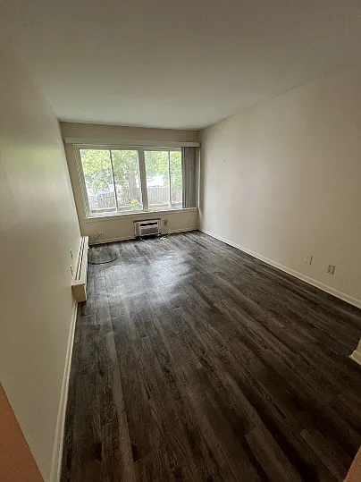335 E Saint Joseph St — Photo 6