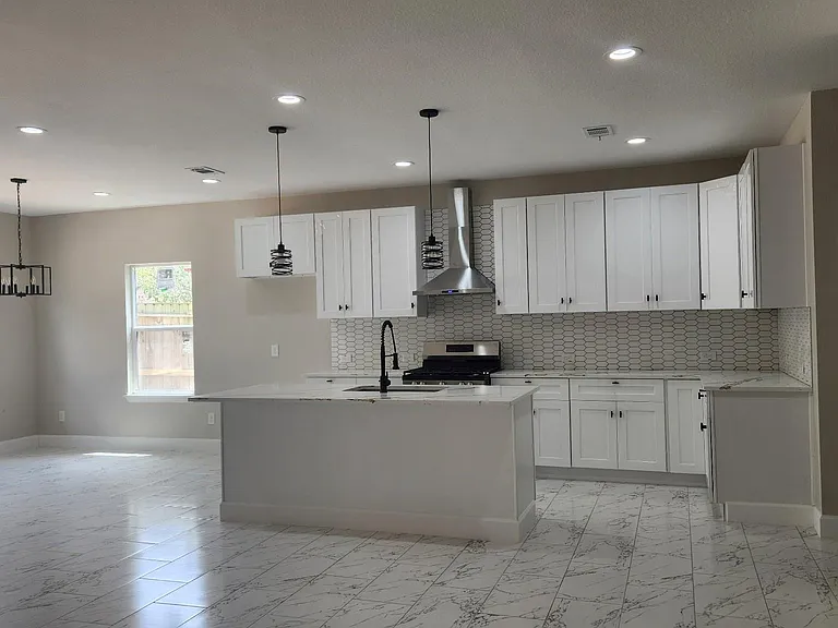 20906 Brannon Hill Ln — Photo 8