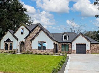 210 Hogan Ln, Hempstead, TX 77445