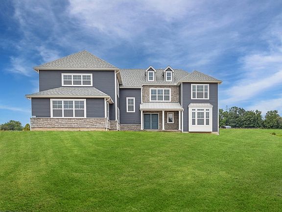 Maverick Traditional Exterior