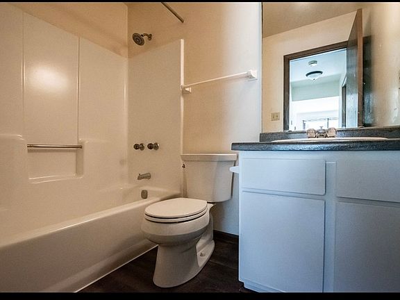 4th image of 1641 7th Ave #4