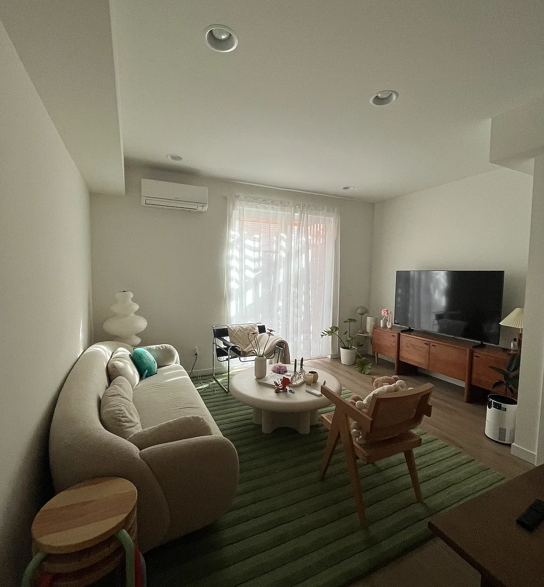 3 bed, 1621 sqft, $3,800 — Photo 4