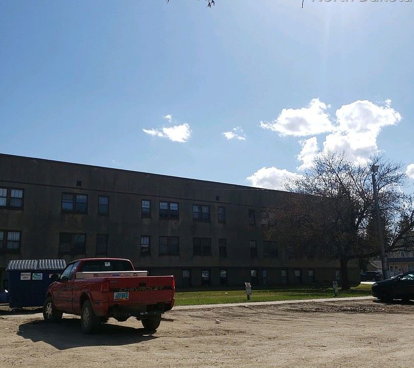 2nd image of 402 2nd Ave NW APT 302