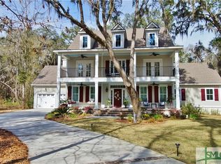 205 Long Creek Ln, Richmond Hill, GA 31324