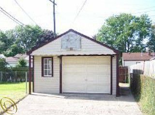 3rd image of 1835 Reo Ave