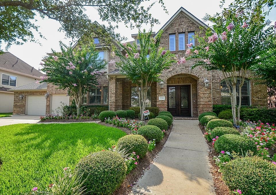 1st image of 23406 Fairway Valley Ln