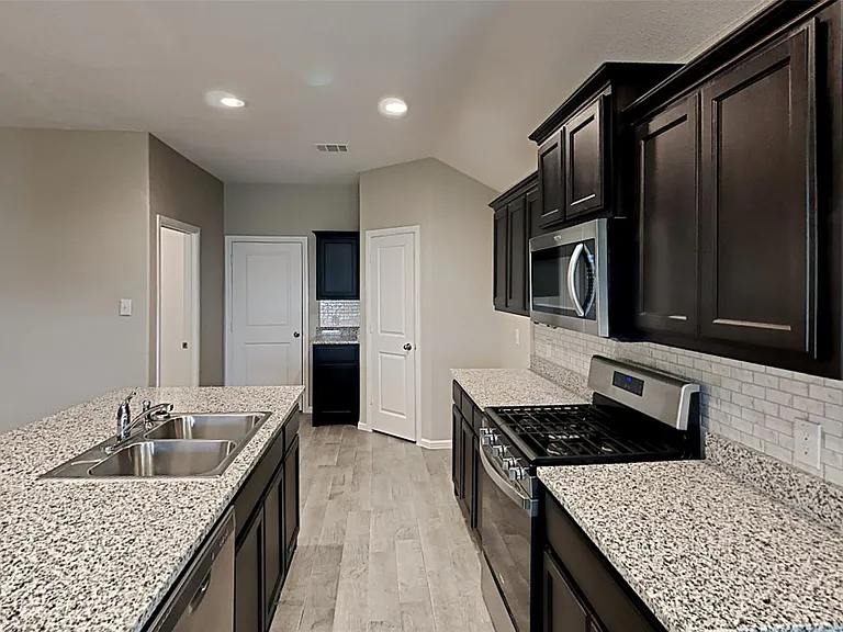 8304 Burma Dr — Photo 5