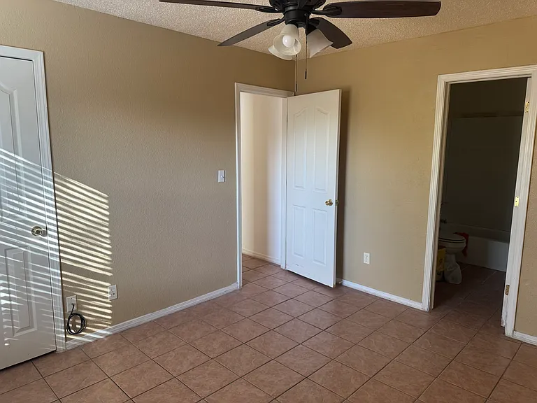 2212 Tierra Bonita Way — Photo 7