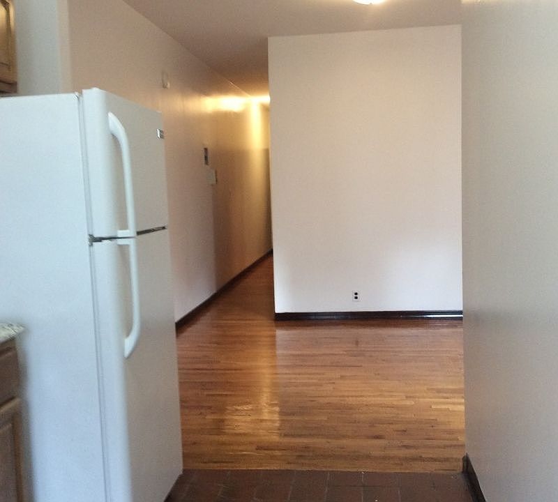 1st image of 394 1st St APT 2L