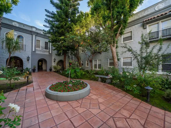 Chateau El Cerrito Apartments